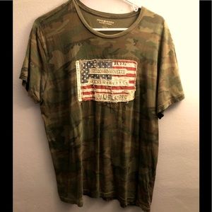 I’m selling a polo shirt!!!